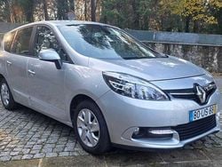 Usado 2013 Renault Scénic III Sedan | € 6.400 (Bom preço)