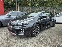 Preto Usado 2014 Kia Ceed GT 2 Citadino | € 15.500