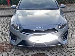 Cinzento Usado 2023 Kia Ceed Carrinha | € 28.000