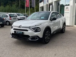 Branco Usado 2023 Citroën e-C4 Shine Sedan | € 36.750