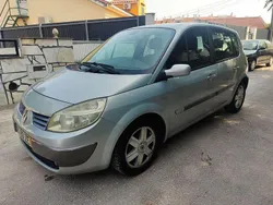 Usado 2005 Renault Scénic II Monovolume | € 2.750 (Bom preço)