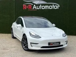 Branco Usado 2019 Tesla Model 3 Standard Range Sedan | € 21.900 (Preço justo)