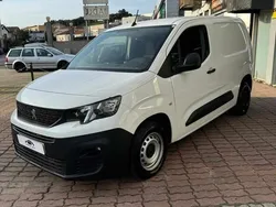 Branco Usado 2021 Peugeot Partner Monovolume | € 14.900 (Preço justo)