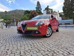 Vermelho Usado 2016 Alfa Romeo Giulietta Citadino | € 13.950 (Preço justo)