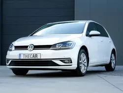 Branco Usado 2019 VW Golf VII Trendline Citadino | € 22.300 (Caro)