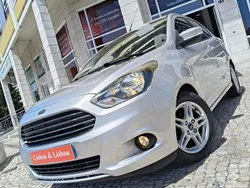 Cinzento Usado 2017 Ford Ka Plus Titanium Citadino | € 10.500