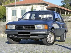 Azul Usado 1983 Peugeot 305 | € 1.499