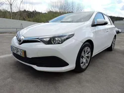 Branco Usado 2015 Toyota Auris | € 7.500 (Preço justo)