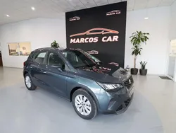 Cinza Usado 2022 Seat Arona Style SUV | € 19.500 (Preço justo)