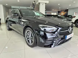 Preto Usado 2021 Mercedes E300 AMG Sedan | € 39.990 (Preço justo)