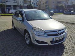 Cinzento Usado 2009 Opel Astra Citadino | € 5.450 (Preço justo)
