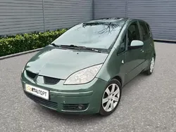 Verde Usado 2006 Mitsubishi Colt Motion | € 5.990