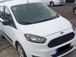Branco Usado 2016 Ford Tourneo Ambiente Carrinha | € 9.999