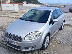 Usado 2009 Fiat Linea Sedan | € 4.700