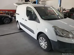 Branco Usado 2013 Citroën Berlingo Monovolume | € 7.500 (Bom preço)