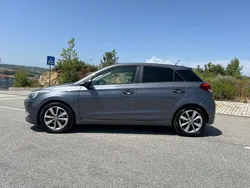 Usado 2017 Hyundai i20 Sedan | € 10.500 (Preço justo)