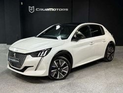 Branco Usado 2022 Peugeot e-208 Active Citadino | € 22.900 (Caro)