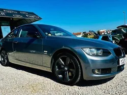 Cinza Usado 2009 BMW 320 Luxury Line Sedan | € 15.750