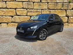 Preto Usado 2022 Peugeot e-208 Allure Citadino | € 23.500 (Preço elevado)
