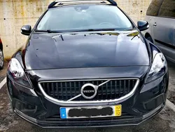Usado 2017 Volvo V40 Kinetic Carrinha | € 16.250 (Preço justo)