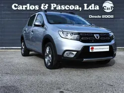 Cinzento Usado 2021 Dacia Sandero Stepway Citadino | € 15.850 (Preço justo)