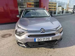 Cinzento Usado 2024 Citroën C4 PureTech Sedan | € 22.490 (Preço justo)