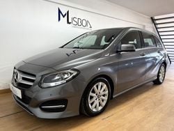 Cinza Usado 2019 Mercedes B200 Style Monovolume | € 21.950