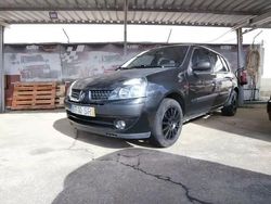 Preto Usado 2001 Renault Clio II | € 1.600 (Preço justo)
