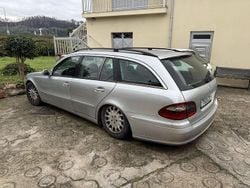 Usado 2004 Mercedes E220 | € 3.650