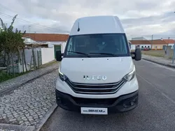 Branco Usado 2023 Iveco Daily | € 38.980 (Caro)