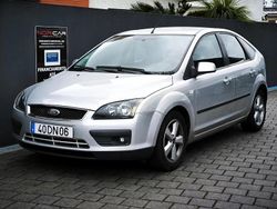 Cinzento Usado 2007 Ford Focus Citadino | € 6.950 (Preço justo)