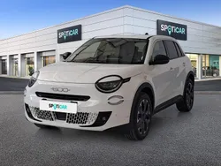 Branco Usado 2024 Fiat 600 La Prima SUV | € 25.500 (Super Preço)