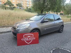 Cinzento Usado 2011 Renault Clio II | € 5.499 (Preço justo)