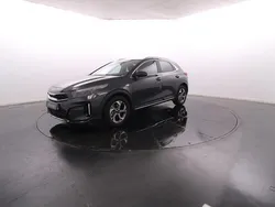 Cinzento Usado 2024 Kia XCeed SUV | € 23.900 (Preço elevado)