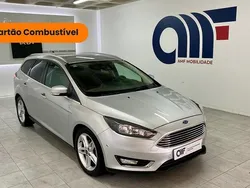 Cinza Usado 2017 Ford Focus Titanium Carrinha | € 12.499 (Preço justo)