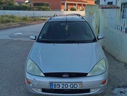 Cinzento Usado 2000 Ford Focus Carrinha | € 1.300 (Bom preço)