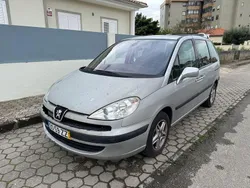 Usado 2004 Peugeot 807 Monovolume | € 1.400