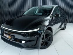 Preto Usado 2025 Tesla Model Y SUV | € 51.400