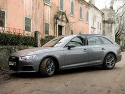 Cinzento Usado 2017 Audi A4 Carrinha | € 23.850 (Preço justo)