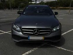 Usado 2019 Mercedes E300 Sedan | € 36.900 (Preço elevado)