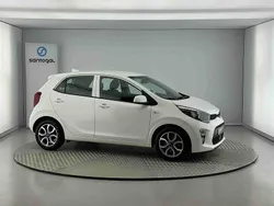 Branco Usado 2024 Kia Picanto Urban Citadino | € 14.800 (Bom preço)