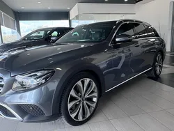 Cinza Usado 2019 Mercedes E220 Avantgarde Carrinha | € 50.000