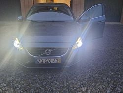 Usado 2013 Volvo V40 Momentum Carrinha | € 12.990 (Caro)