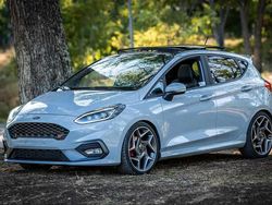 Cinzento Usado 2019 Ford Fiesta Citadino | € 25.800 (Caro)