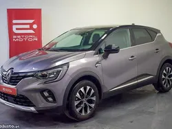 Cinza Usado 2024 Renault Captur Evolution SUV | € 19.900 (Bom preço)