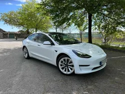 Branco Usado 2021 Tesla Model 3 Long Range Sedan | € 31.990 (Preço justo)