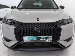 Cinzento Usado 2024 DS Automobiles DS3 Performance SUV | € 21.980 (Preço justo)