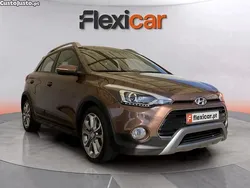 Castanho Usado 2017 Hyundai i20 Active | € 13.480 (Preço justo)