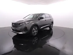 Cinzento Usado 2023 Peugeot 5008 Monovolume | € 33.900 (Preço justo)