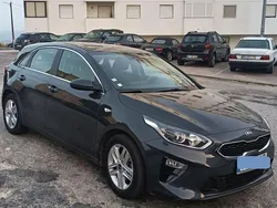 Usado 2020 Kia Ceed Sedan | € 14.900 (Preço justo)